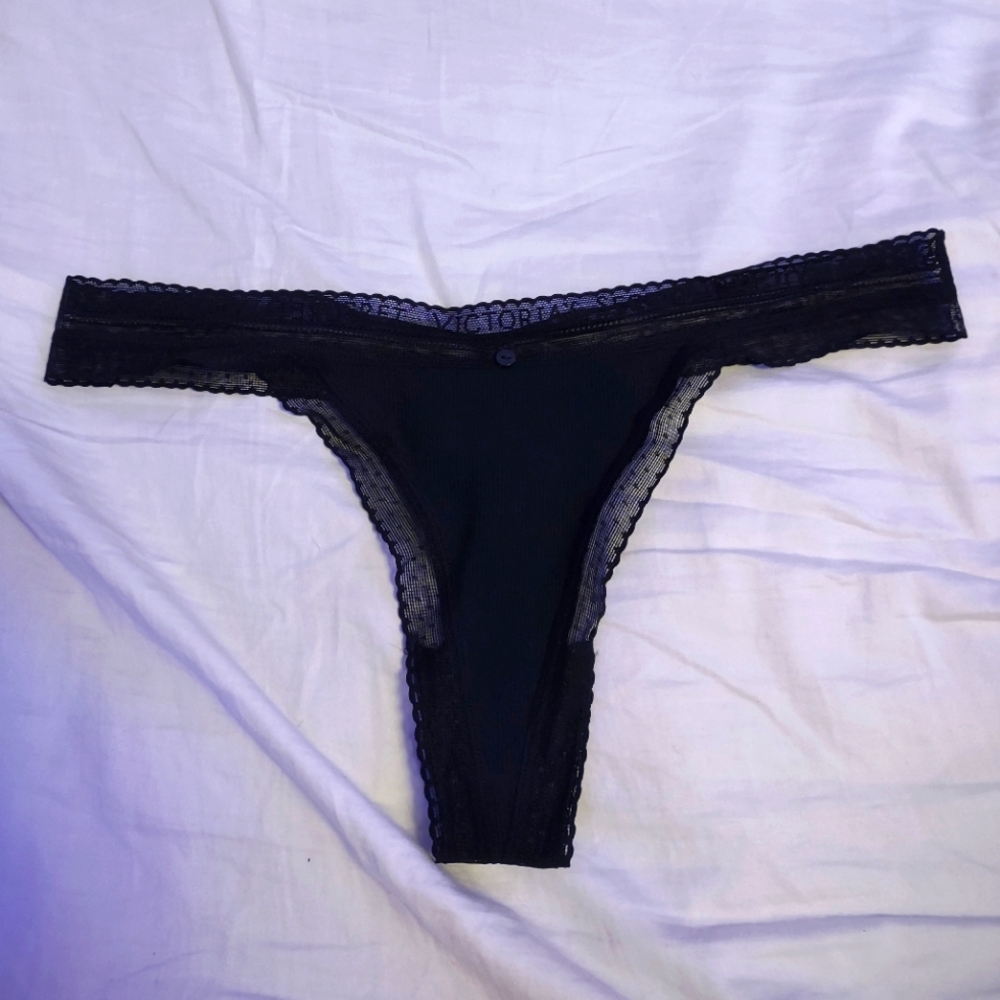 VS Thong